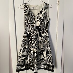 Kay Unger semi formal gown black and cream floral print